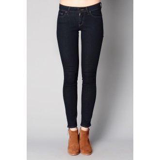 https://www.primamoda.cz/3424-33980-thickbox/damske-jeans-levis-711-skinny-model-18881-0000.jpg